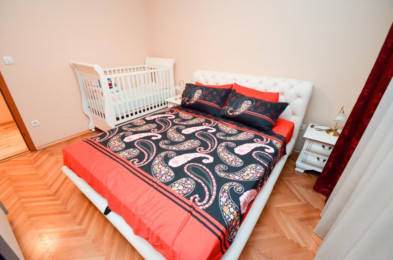 Central Apartment Котор Екстер'єр фото