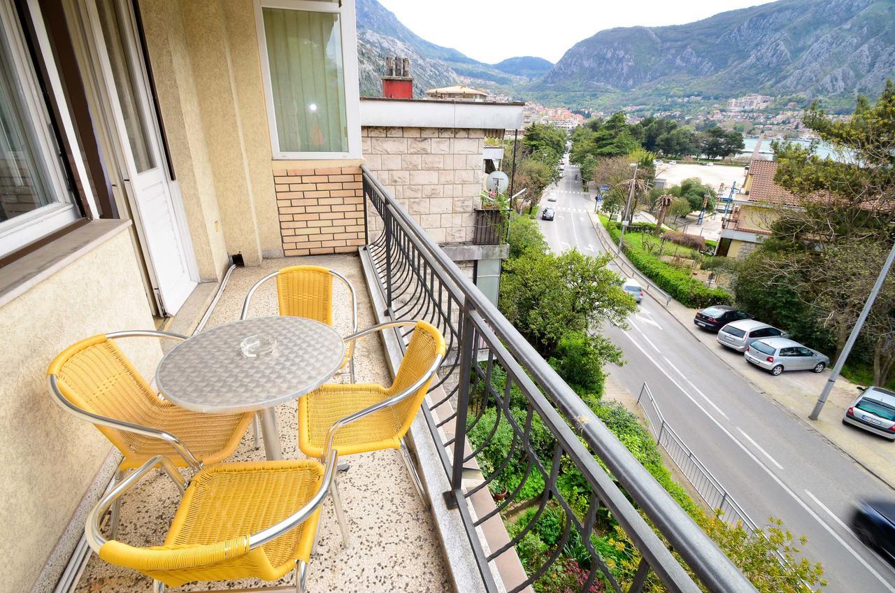 Central Apartment Котор Екстер'єр фото