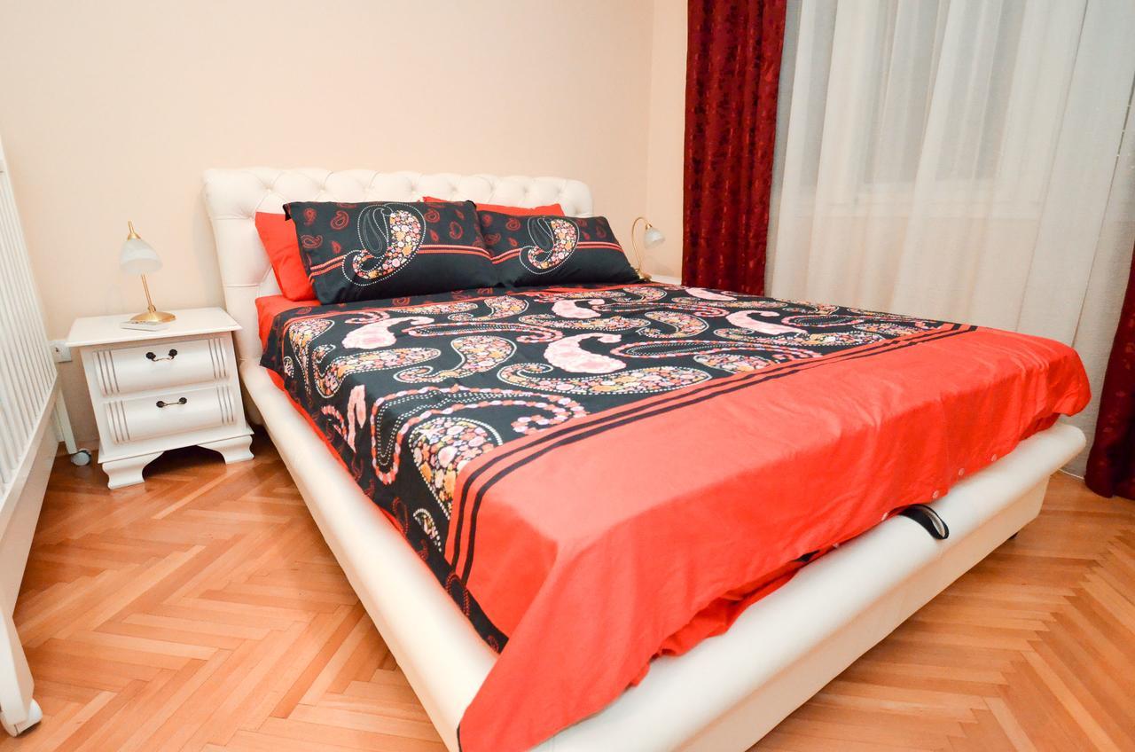 Central Apartment Котор Екстер'єр фото
