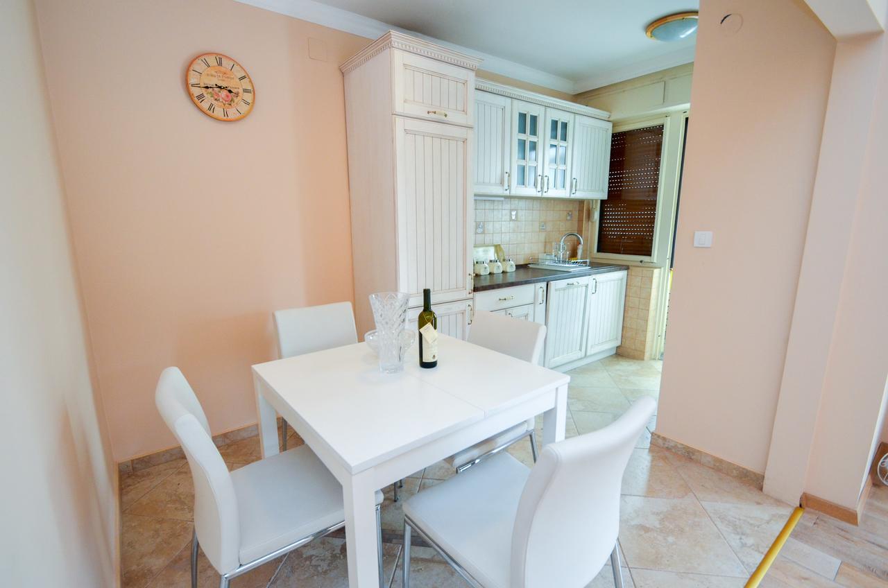 Central Apartment Котор Екстер'єр фото